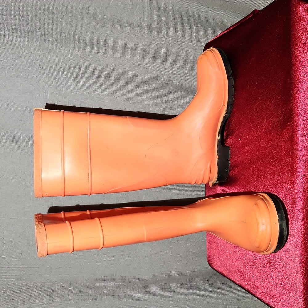 Bata Steel Shank Boot ANSI Z41 PT91 CSA Z195 M 1/75 C/75 size 8  Orange